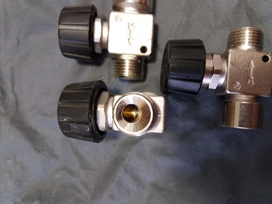 Вентиль воздушный 1/8" ГГ 1/2" ГШ camozzi