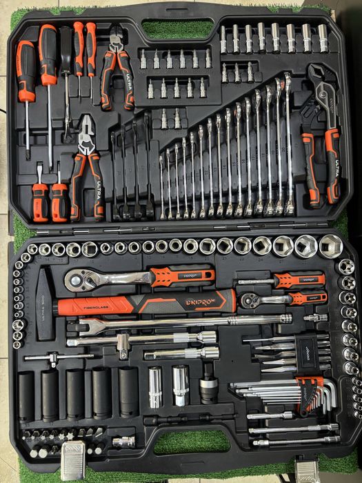 Набір інструментів Dnipro M 150 шт