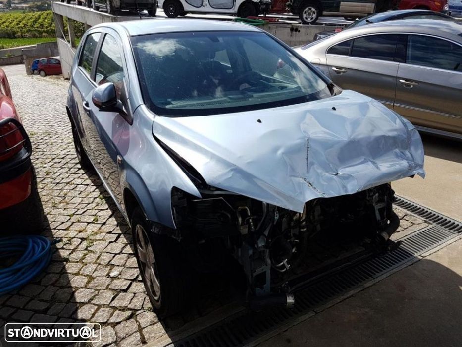 Chevrolet Aveo 2014 para peças