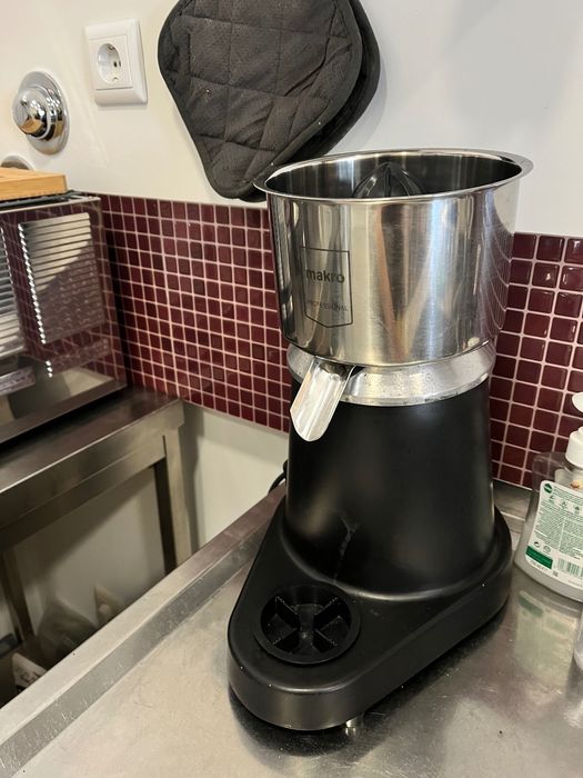 Máquina de fazer sumo Makro