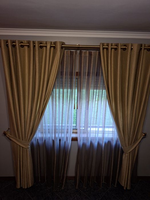 Cortinas de Sala com Barões