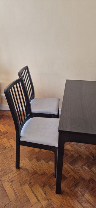 Mesa e 4 cadeiras Ikea