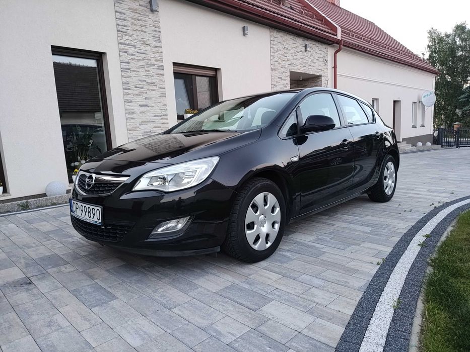 Opel Astra 1.4 benzyna Polski salon  Serwis ASO  tempomat 62 000 km