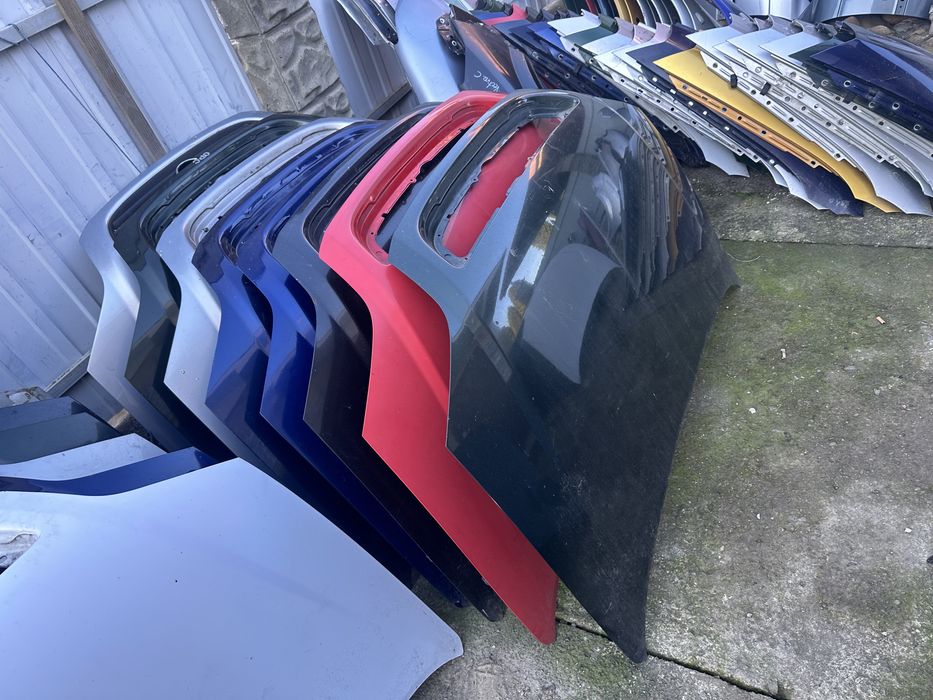 Капот Опель Зафіра А Opel Zafira A Шумоізоляція Капоту Шумка Решітка