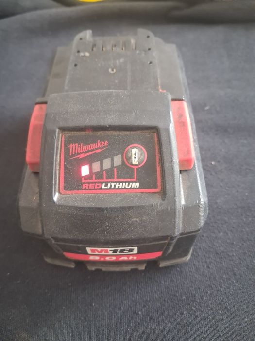 Bateria Milwaukee ośmiogodzinna