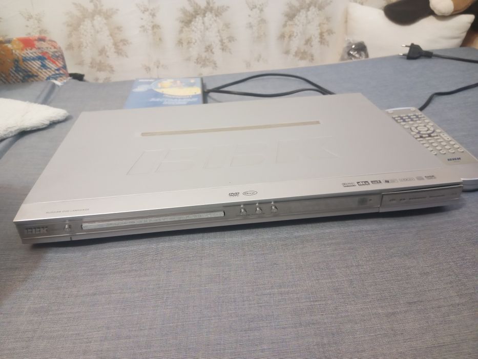 Продам вживаний DVD player  BBK DV527 S
