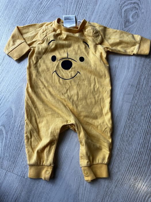Piżamka Kubuś Puchatek 56 cm H&M