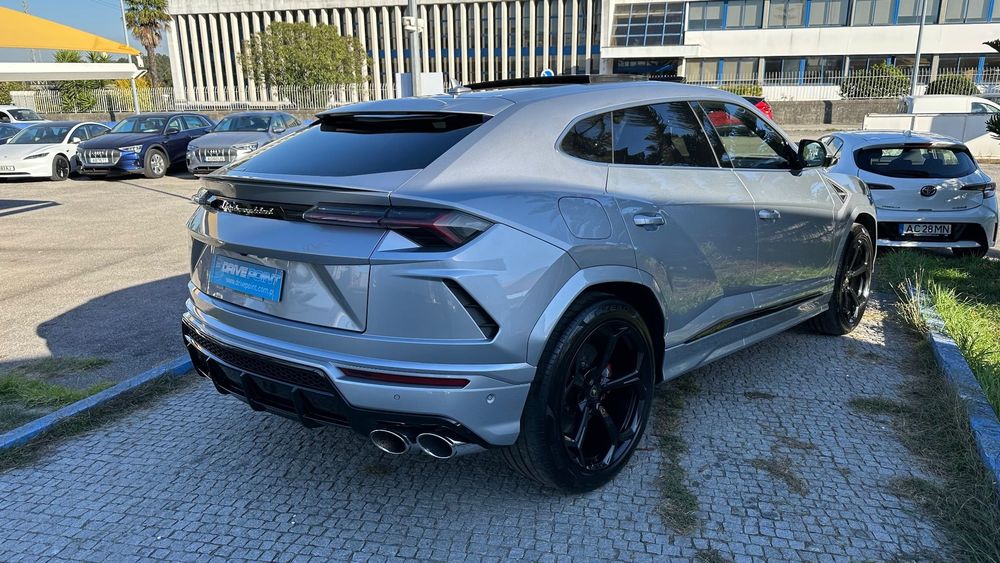 Lamborghini Urus 4.0 V8