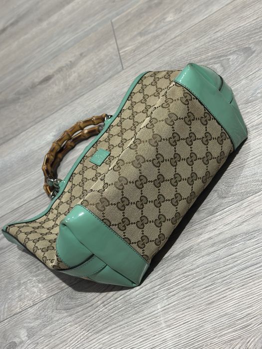GUCCI GG Canvas Patent Leather Bamboo Handle сумка