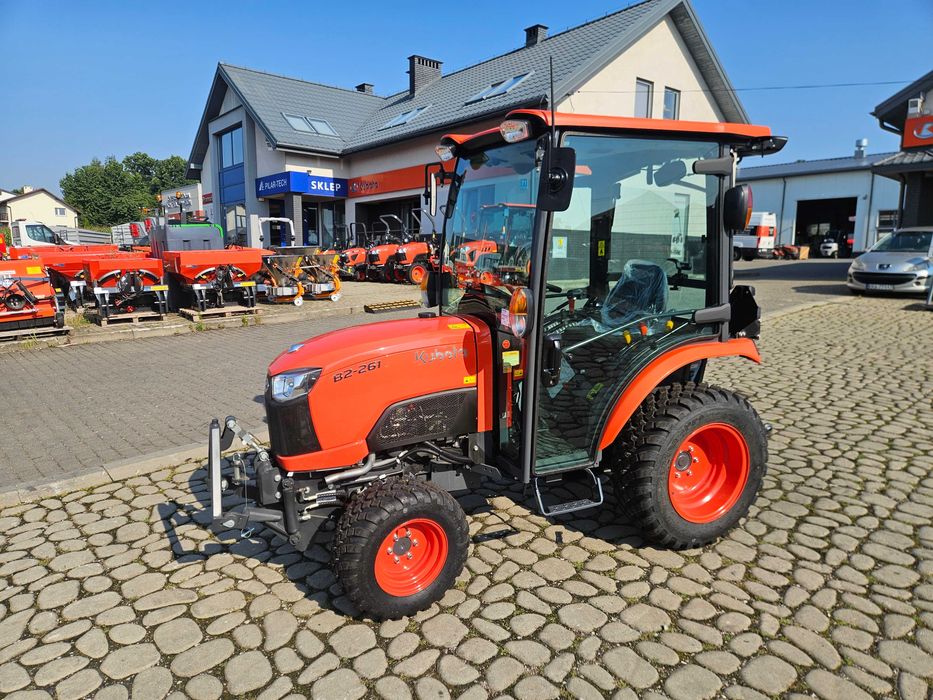 Ciągnik KUBOTA B2-261 B 2261 HST RATY 0%