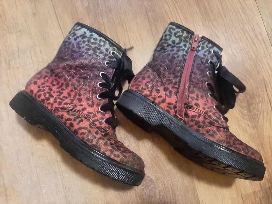 r. 31 Trapery na zamek dla dziewczynki