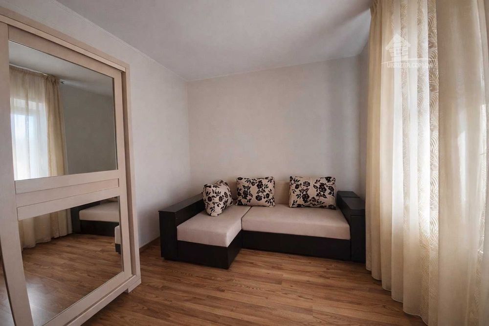 Київ.Будинок 300 кв.Сауна.Джакузі.Більяр.Генератор.Інвертор.До 12 осіб