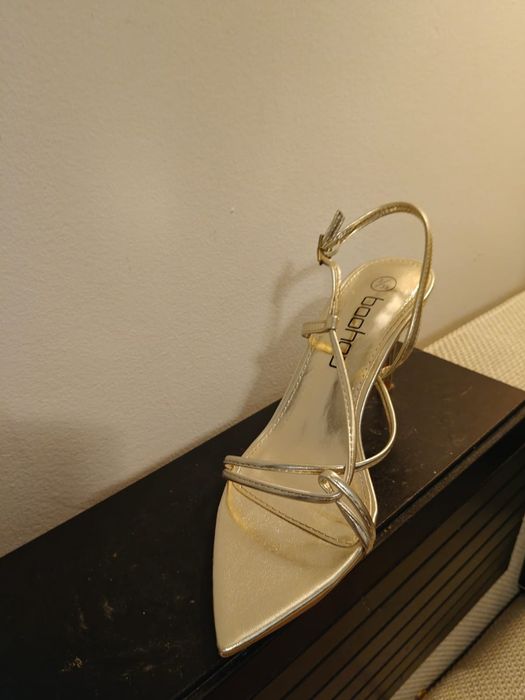 Buty szpilki 36 wieczorne zlote