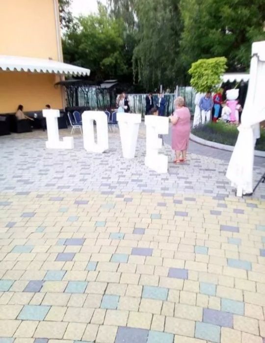 Букви Love на весілля, фотосесію прокат та продаж