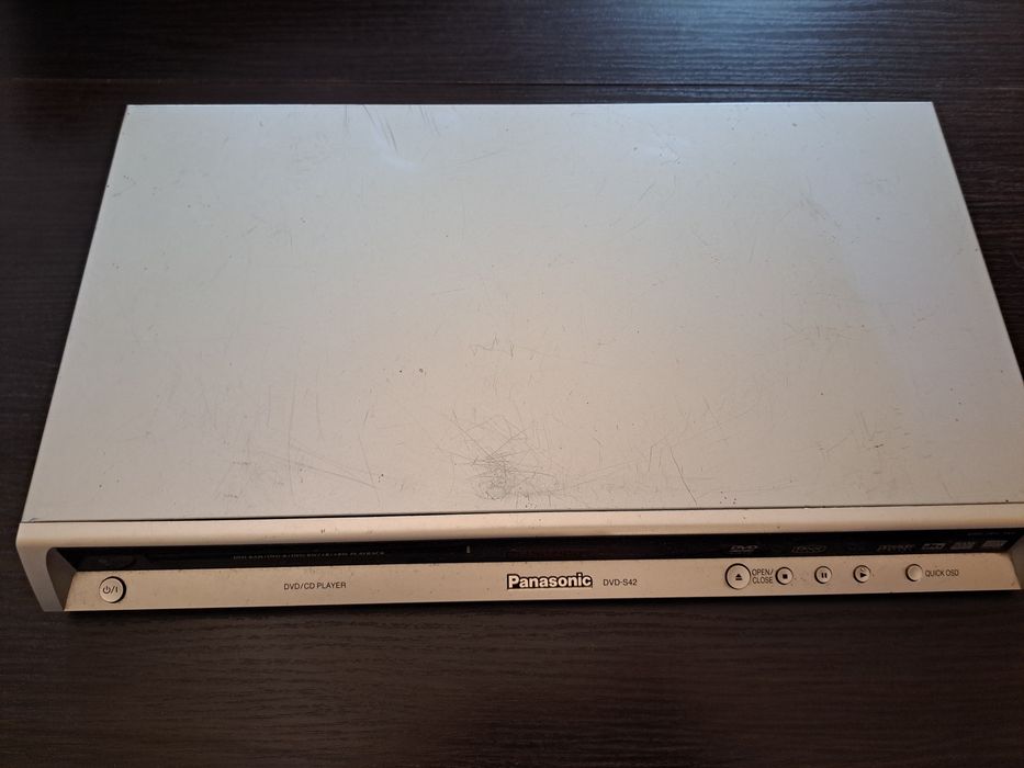 Panasonic Odtwarzac CD DVD S42
