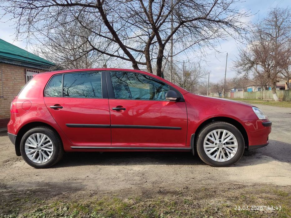 Продам VW Golf 5