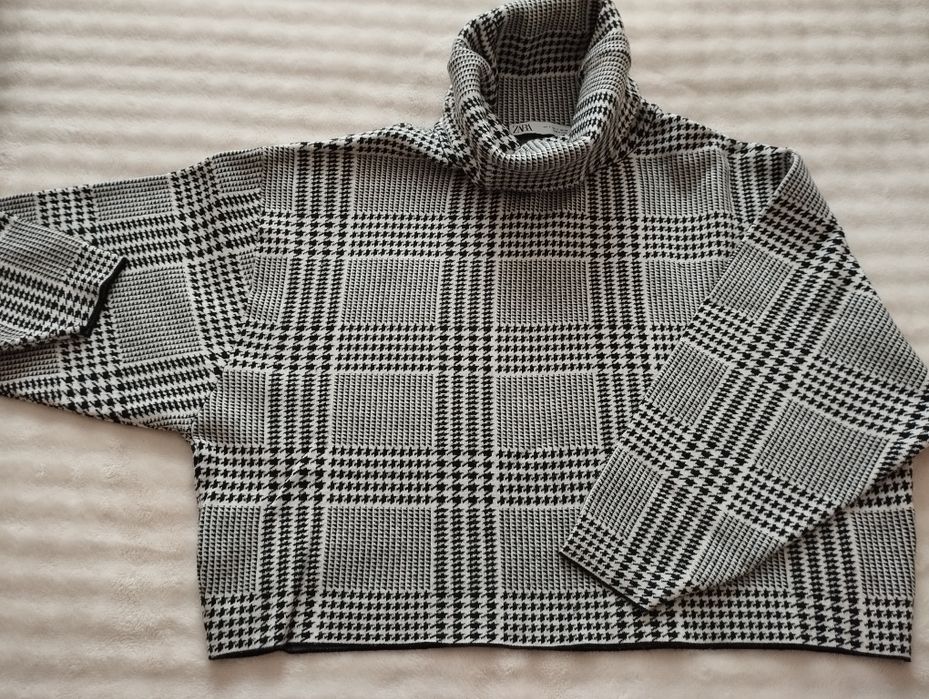 Кофтинка оверсайз zara