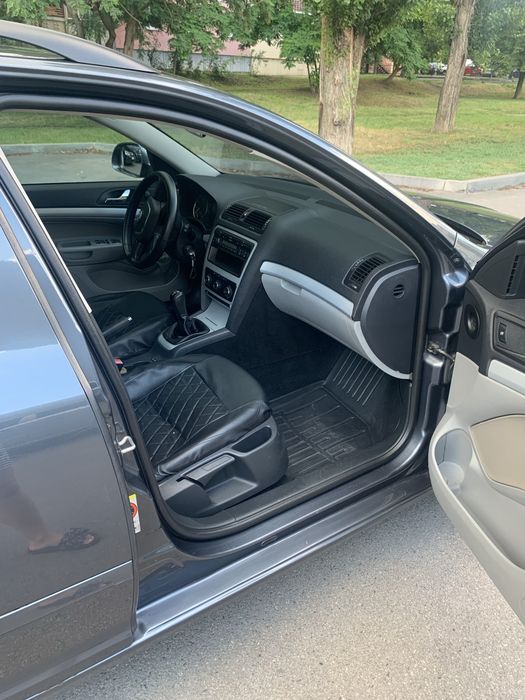 Skoda Octavia 2009 VIN TMBHA61Z4A8009917 фото оголошення 21 з 24
