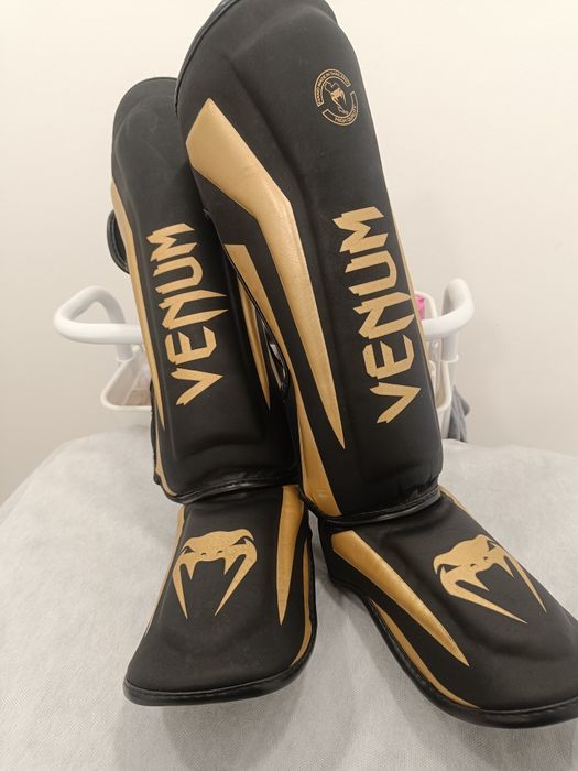 Conjunto Venum Elite - Preto/Dourado