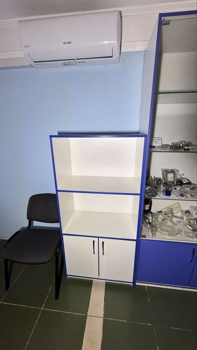 Стійка Ресепшин з обертальним столом