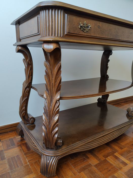 Consola/Mesa de Apoio em Madeira ao Estilo Luís XV