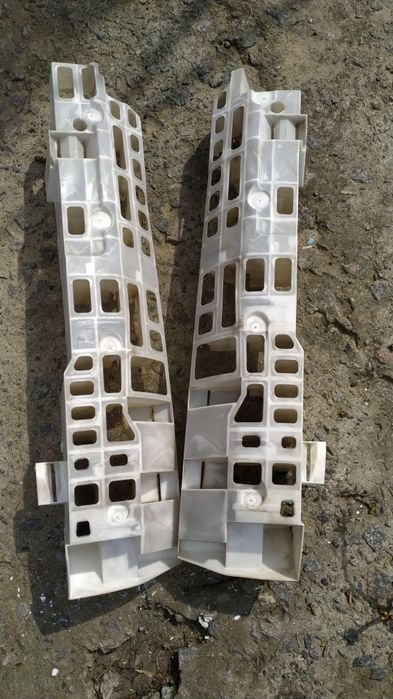 Рено Симбол Клио 2. Перед усилитель.