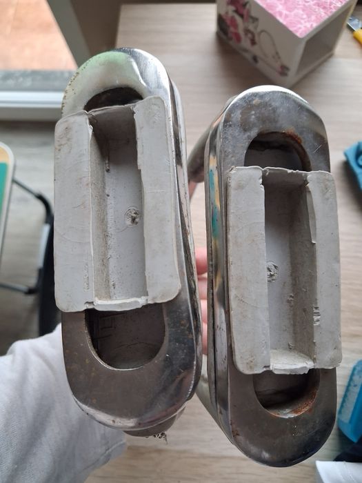 Strzemiona bezpieczne dla dorosłych