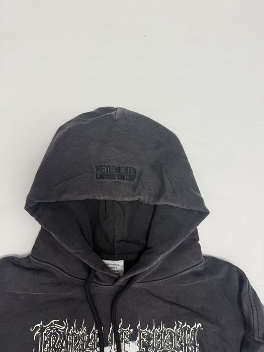 худи Vetements Filthy secret 2025 collection