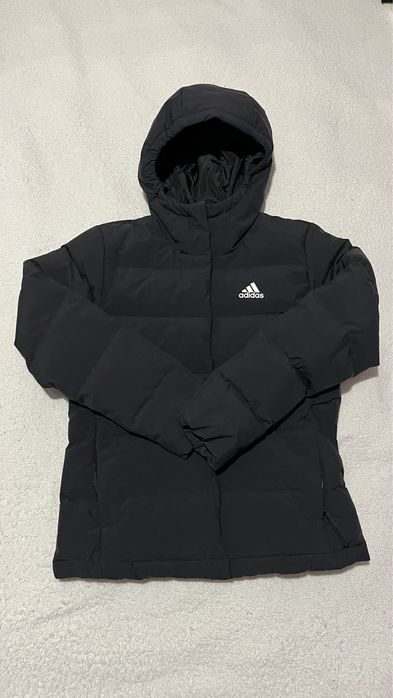Жіноча куртка adidas