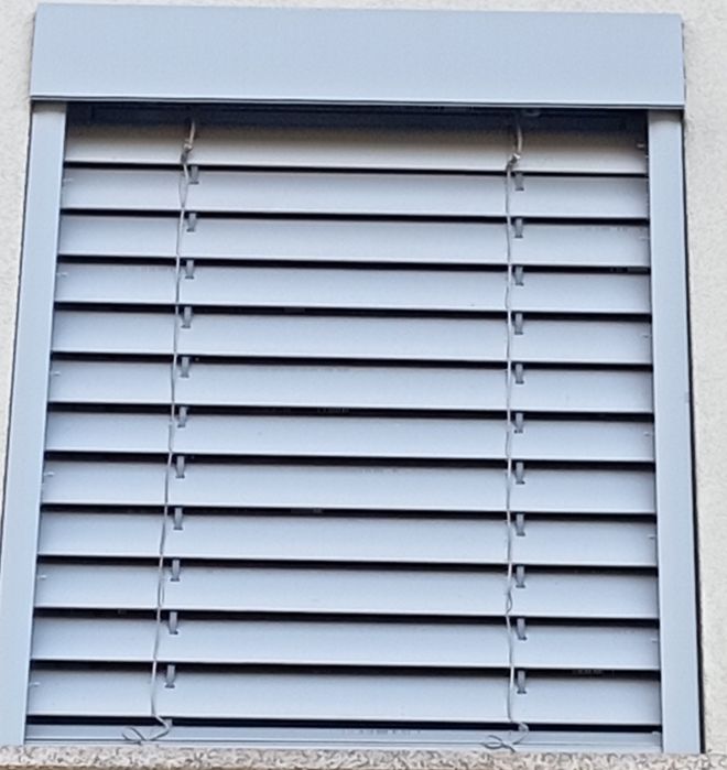 Estores/Cortinas