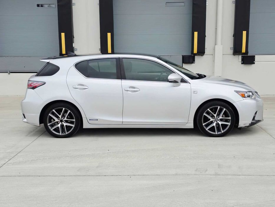 Lexus CT 200h      2017