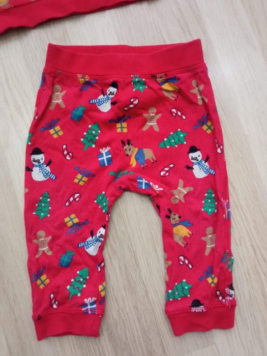 Piżamka świąteczna hm rozmiar 74
