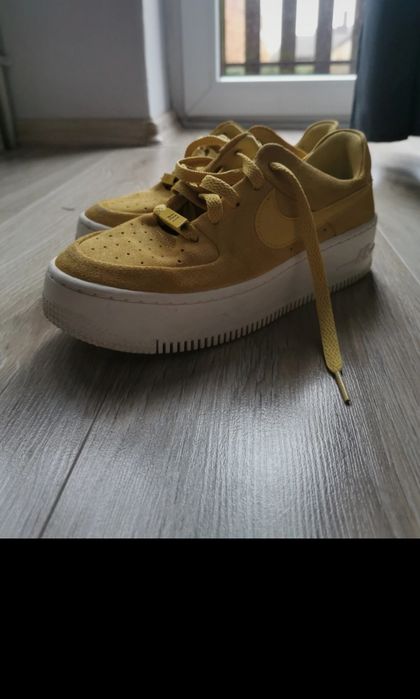 Nike Air Force 1 żółte