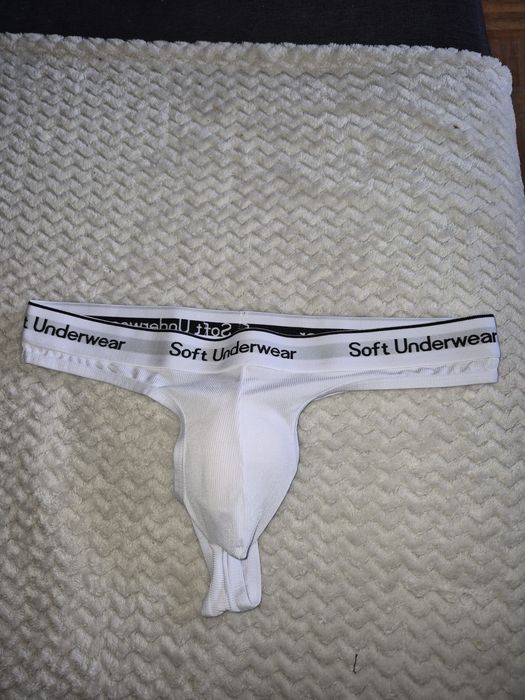 Super wygodne seksi stringi z kieszonką