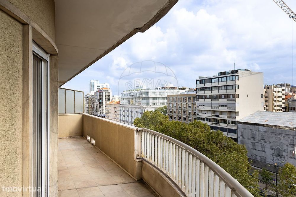 Apartamento T4 para arrendamento