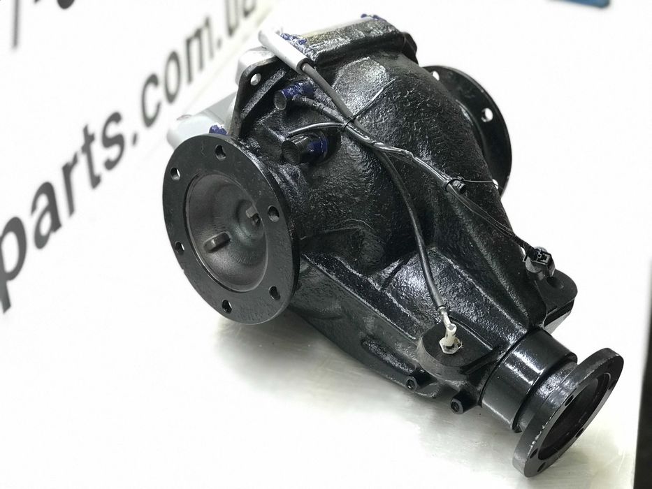 Редуктор задній Mitsubishi Pajero Wagon 3 2.5 дизель МКПП запчастини