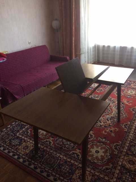 Стол обеденный деревянный