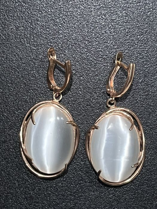 Kolczyki z kamieniem