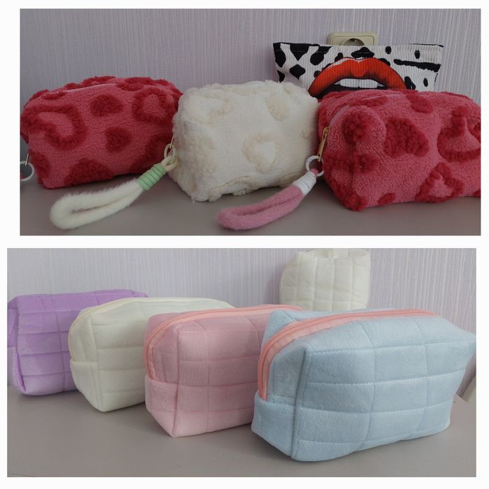 Косметичка м'яка та сумочка Сердечко