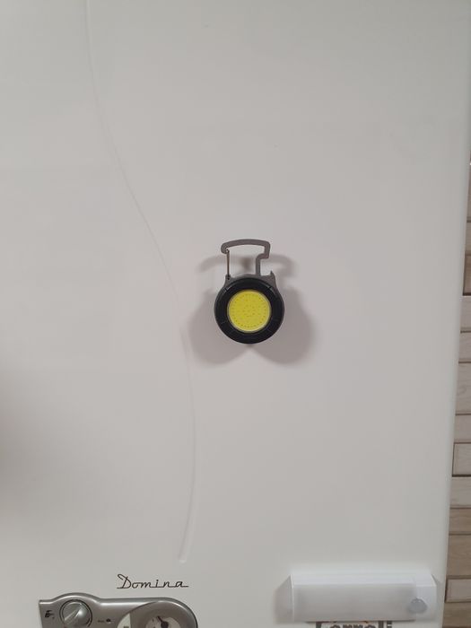 Ліхтарик брелок з магнітом