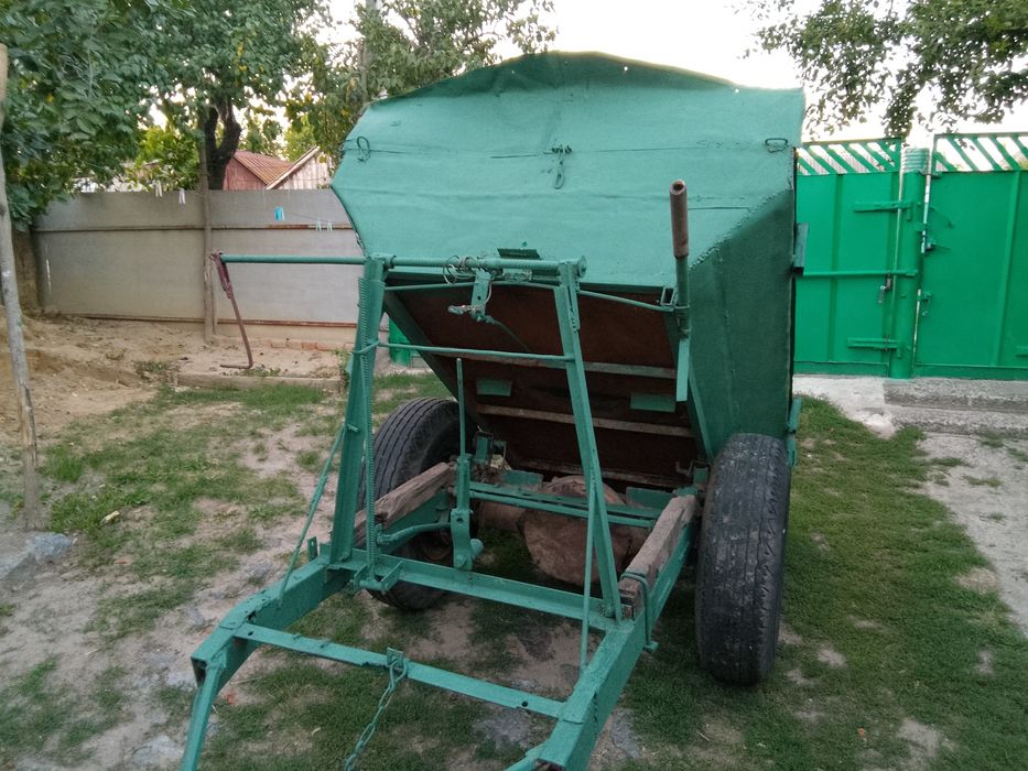 Продам саморобний трактор з прицепом-самоскид.