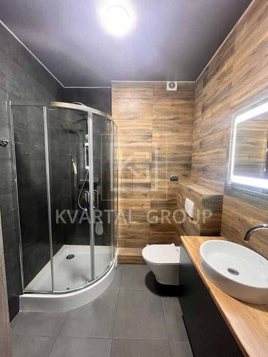 Дуплекс з авторським ремонтом біля парку Щасливий 122м2