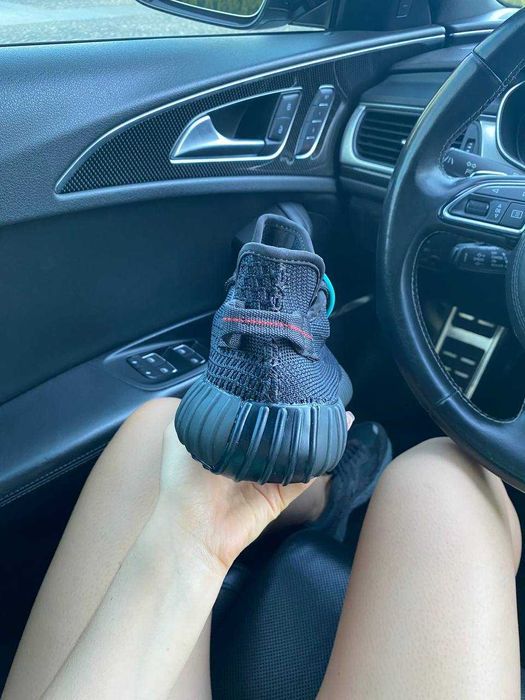 Мужские кроссовки Adidas Yeezy Boost 350 V2 Black Premium. 40-46