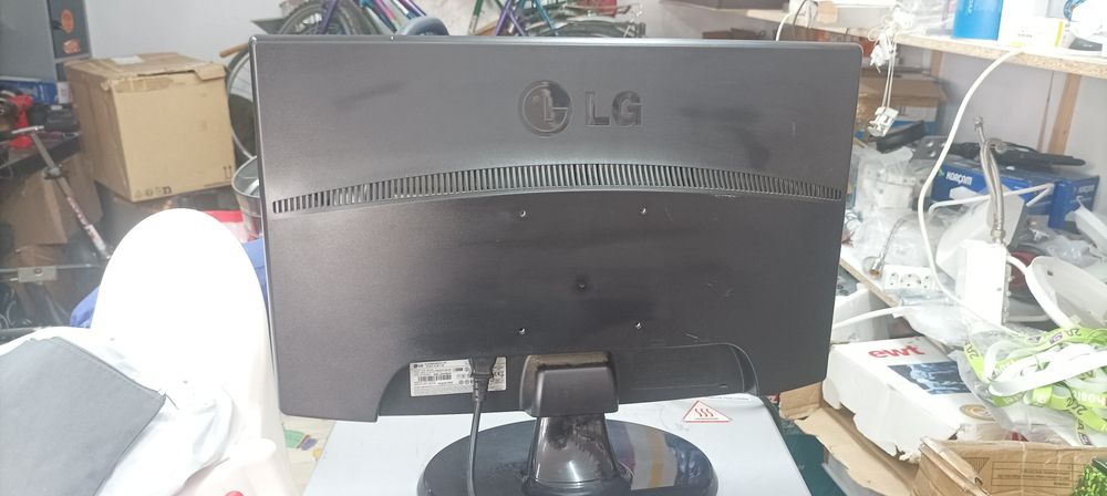 Продам монітор LG Benq