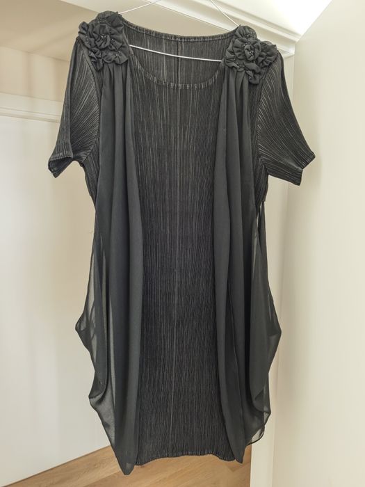 3 lindos vestidos com forro, em excelente estado