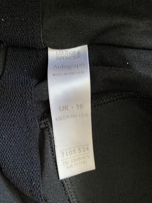 Суцільний купальник на зав’язці