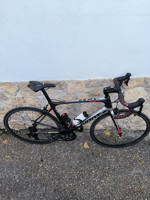 Bicicleta de estrada carbono GIANT ADVANCED