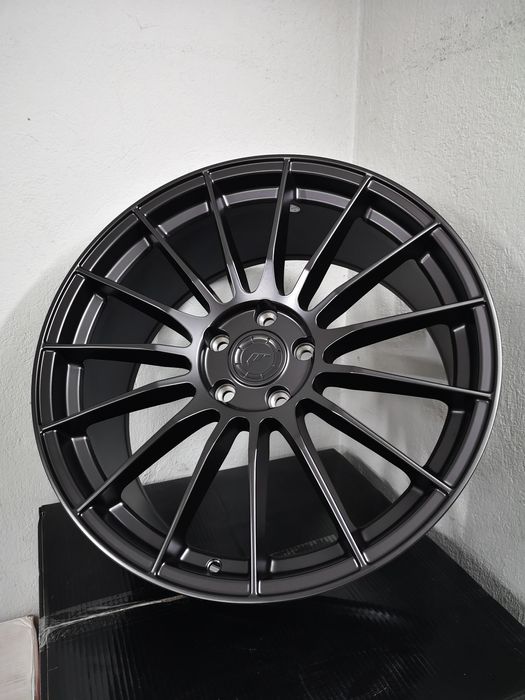 Lekkie felgi Japan Racing SL05 19" 5x112 VW Golf Seat Leon Audi A3