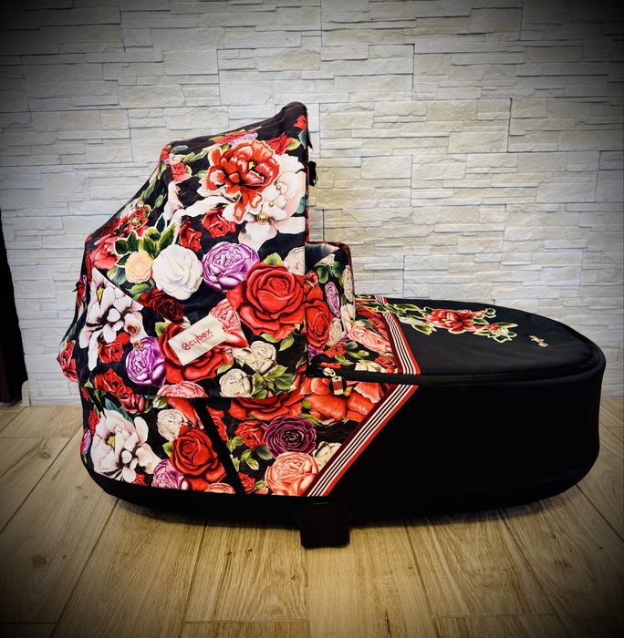 Cybex Priam 2.0 Spring Blossom Dark + akcesoria 3w1