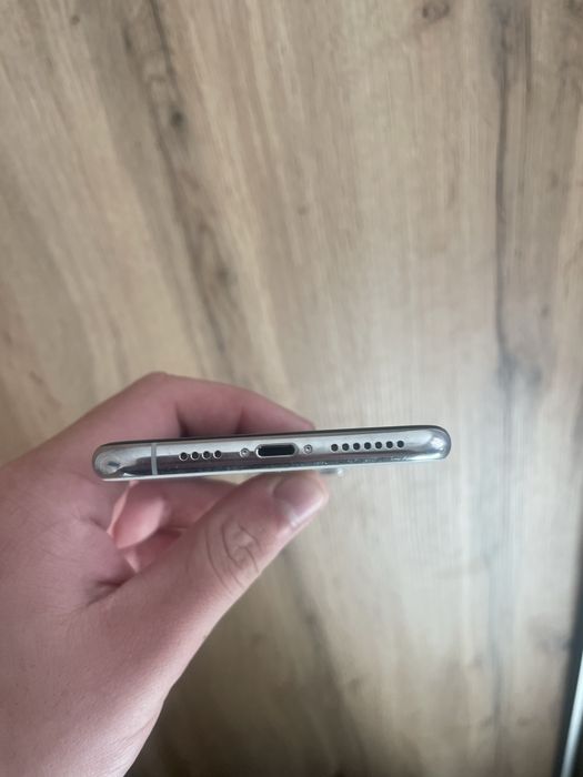 Продам Iphone 11 Pro max 64 Gb